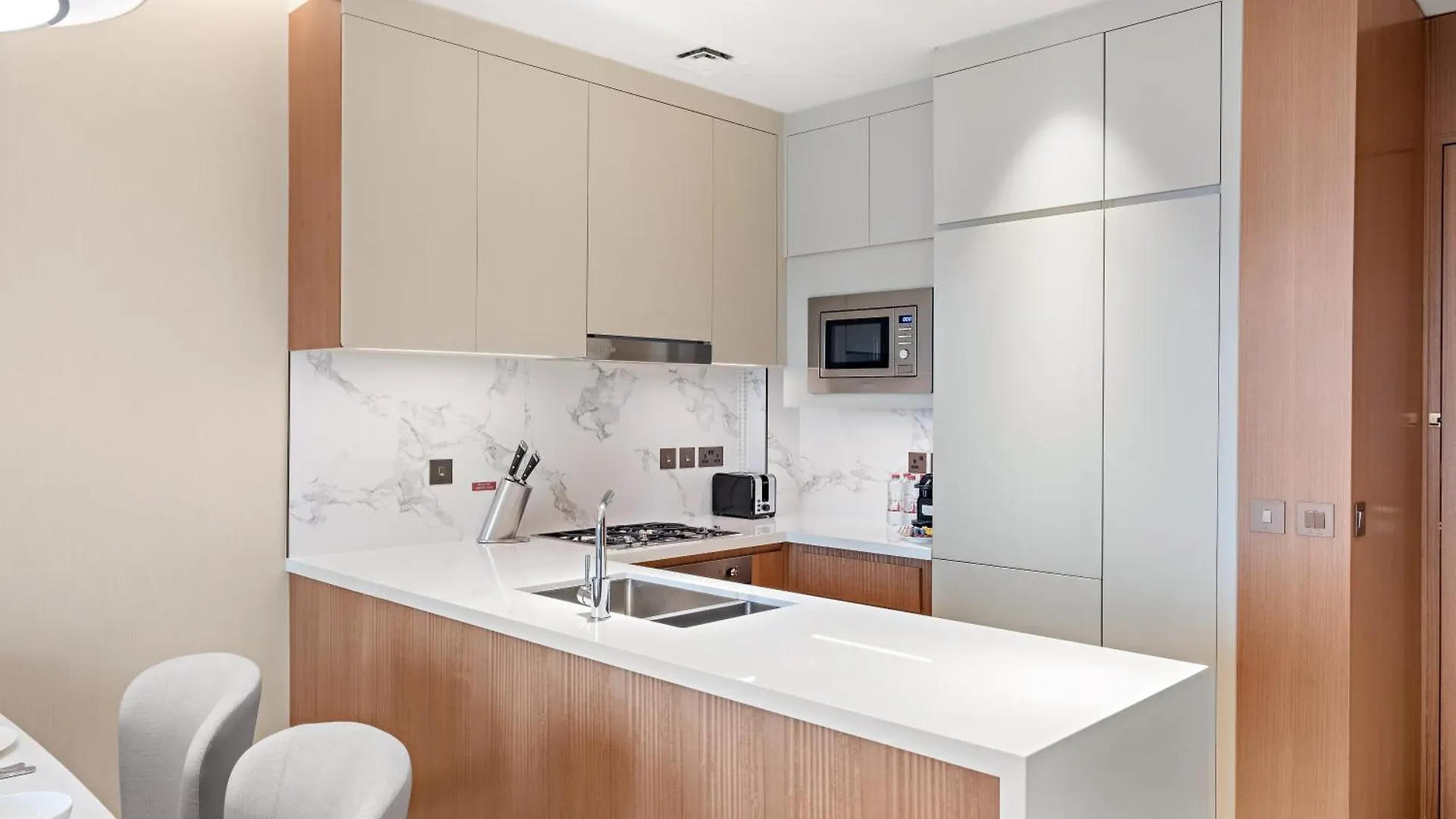 Elegant 2Br Address Opera And Walk To Dubai Mall & Burj