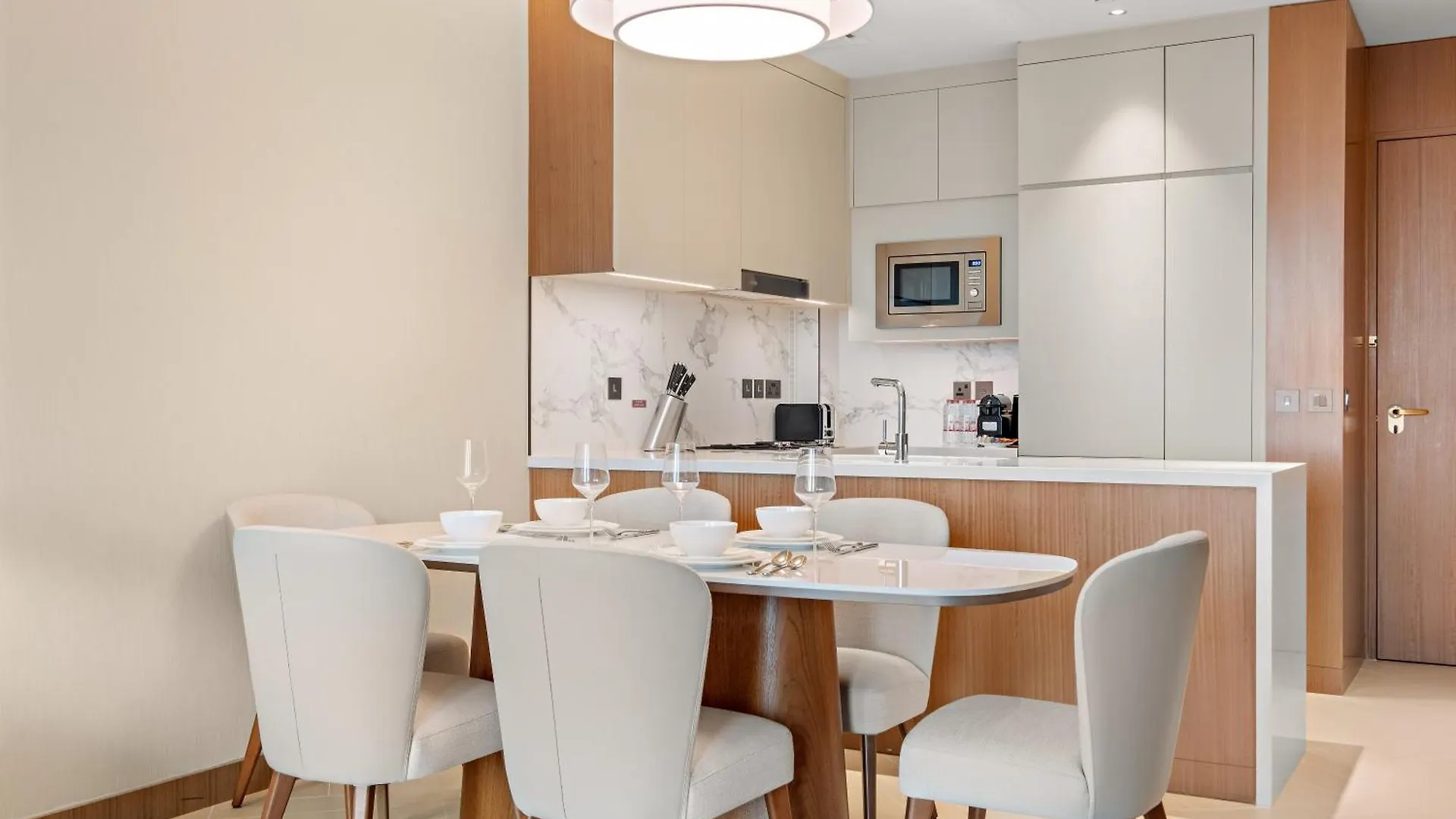 Apartment Elegant 2Br Address Opera And Walk To Dubai Mall & Burj United Arab Emirates
